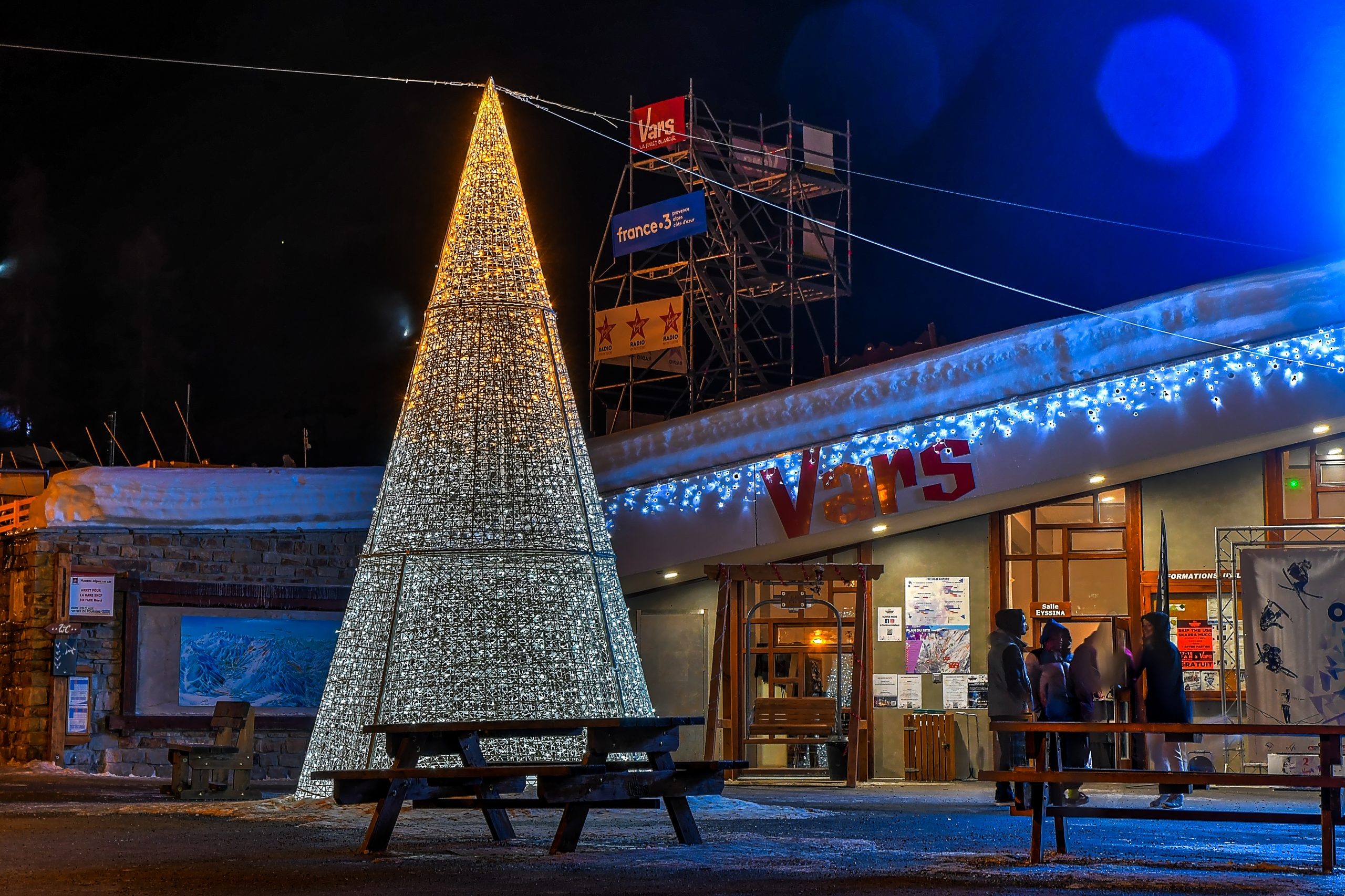 Fabrication, vente, location d'illuminations de Noël pour collectivités